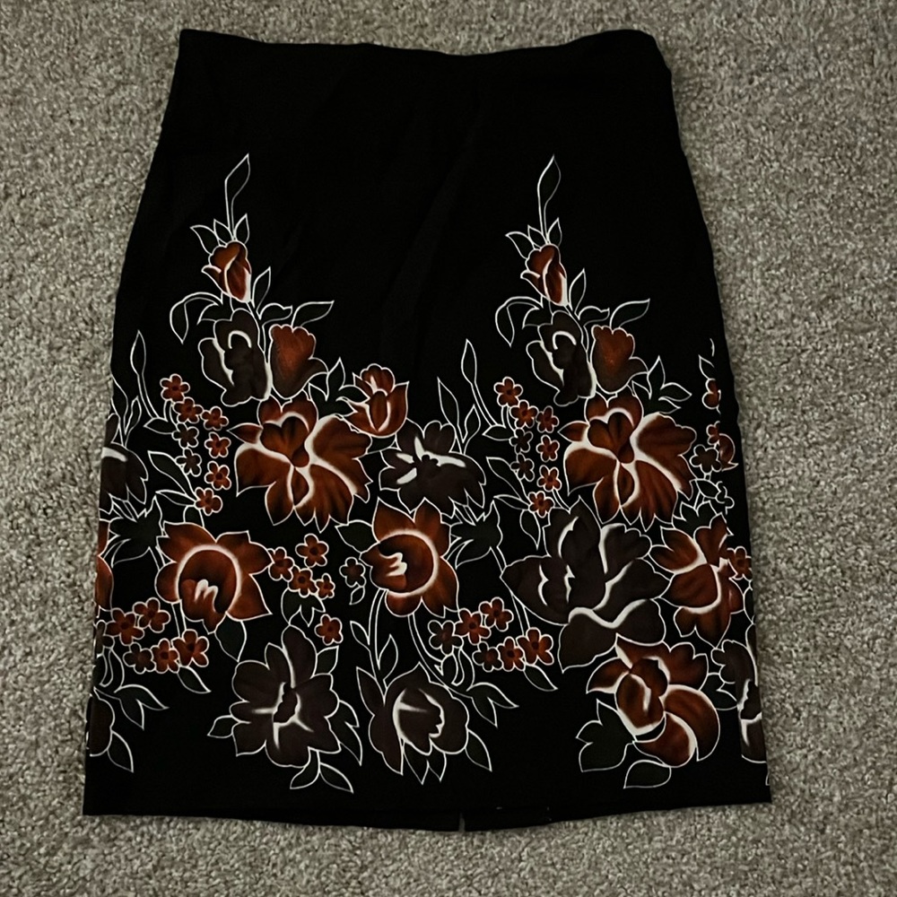 Floral pencil skirt